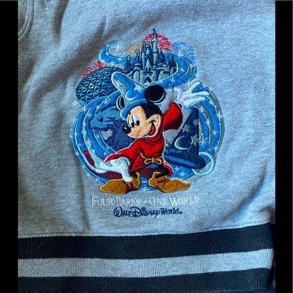 💰 Disney World hoodie